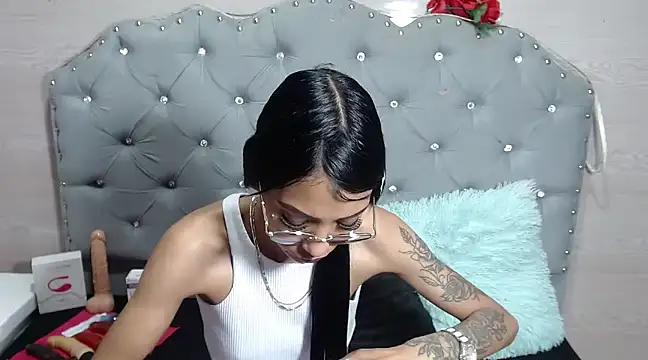 Karla SlutSkinny online show from February 21, 2025, 9:24 am