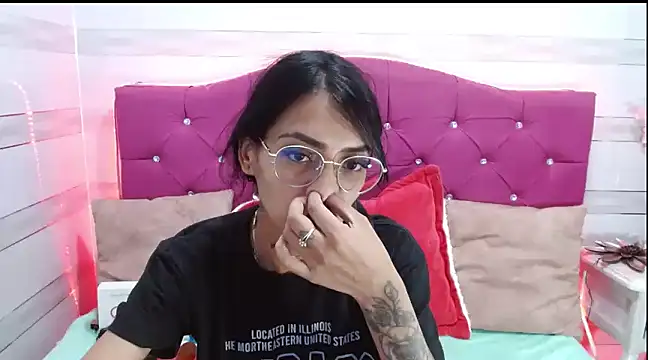 Karla SlutSkinny online show from February 25, 2025, 3:09 am