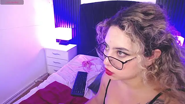 veenus hs online show from March 22, 2025, 9:02 am