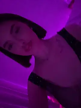 NaomiMulan online show from June 1, 2026, 9:49 pm