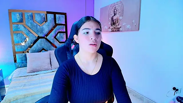 Zamira Taylor online show from November 4, 2025, 7:35 pm