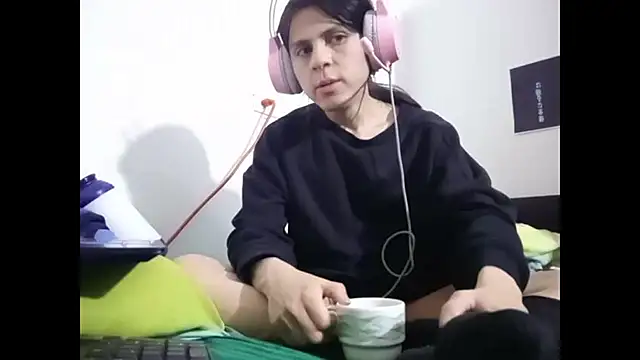 Baby VI fem online show from March 2, 2025, 6:27 am