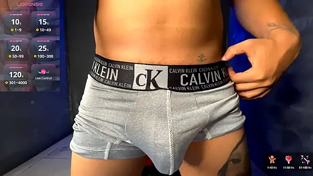 Snapshot of jeffvalemtino chatting on October 2, 2025, 11:01 pm jeffvalemtino online show from October 2, 2025, 11:01 pm