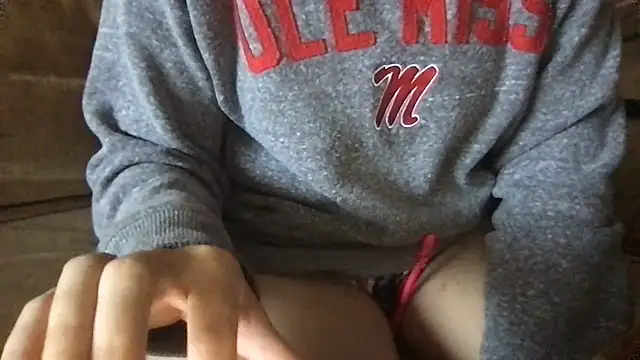 Snapshot of ashleighpink chatting on October 3, 2025, 8:06 pm ashleighpink online show from October 3, 2025, 8:06 pm