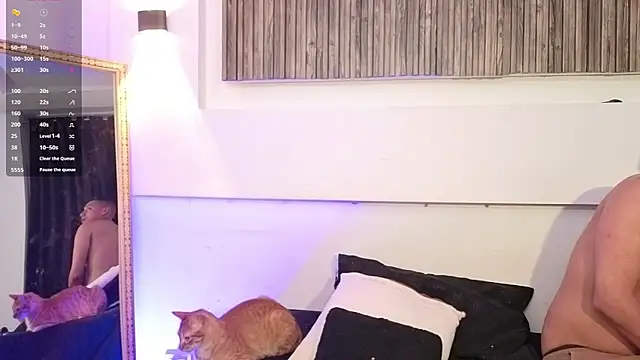 aron and paula online show from October 22, 2025, 5:08 am