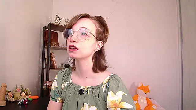 Snapshot of Elise_Nyx chatting on June 3, 2026, 11:57 am Elise Nyx online show from June 3, 2026, 11:57 am