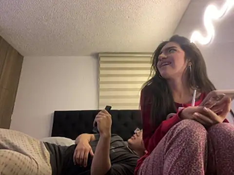 Snapshot of DesireLuxe chatting on March 21, 2026, 8:41 am DesireLuxe online show from March 21, 2026, 8:41 am