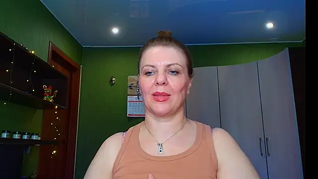 Snapshot of VeronikawGold chatting on June 11, 2026, 12:32 am VeronikawGold online show from June 11, 2026, 12:32 am