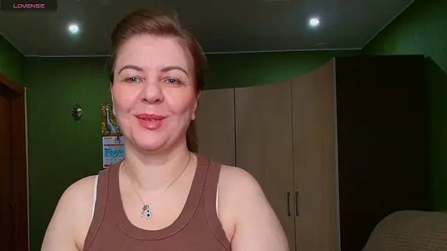 VeronikawGold online show from July 15, 2026, 3:01 am