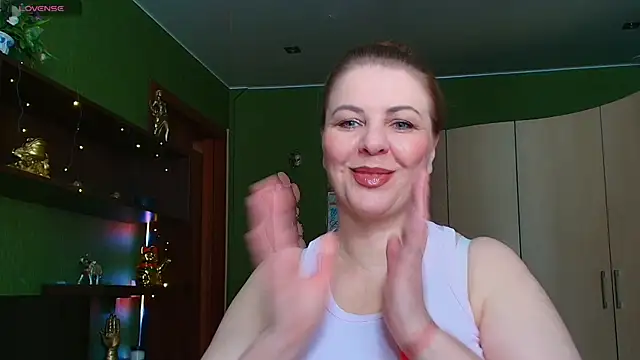VeronikawGold online show from July 18, 2026, 7:12 am