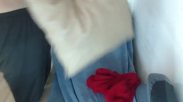 Snapshot of Sexyqueen_mature_ chatting on October 25, 2025, 10:04 pm Sexyqueen mature  online show from October 25, 2025, 10:04 pm