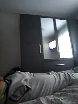 andreiiiii2025 online show from November 5, 2025, 2:17 pm