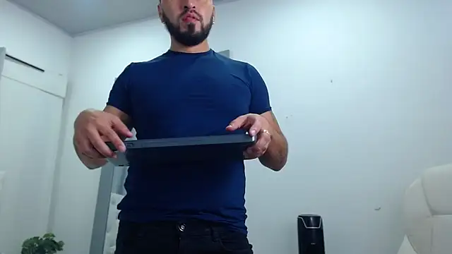 sebastian colle online show from February 24, 2025, 12:05 pm