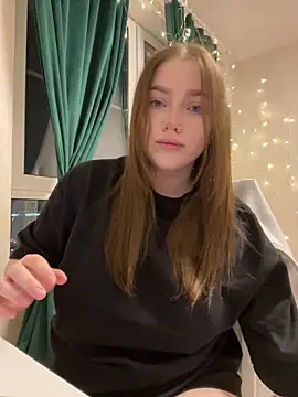 Milana mil online show from February 19, 2025, 7:38 pm