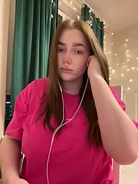 Milana mil online show from March 1, 2025, 4:44 pm