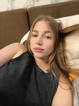 Milana mil online show from September 14, 2025, 10:03 am