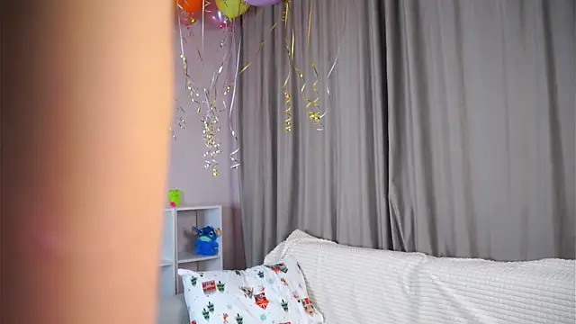 SunnivaCovil online show from January 17, 2026, 3:17 pm