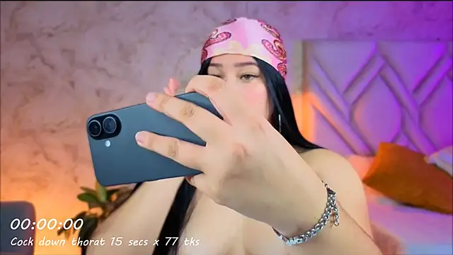 Leaa Cox online show from July 8, 2026, 11:20 pm