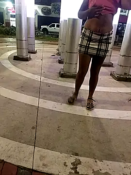 Snapshot of Kassie_Greys chatting on February 19, 2025, 5:16 am Kassie Greys online show from February 19, 2025, 5:16 am