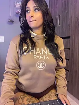 Snapshot of Ashly_hills chatting on May 1, 2026, 3:11 am Ashly hills online show from May 1, 2026, 3:11 am