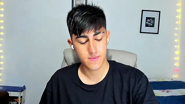 babymaik online show from November 26, 2025, 7:42 am