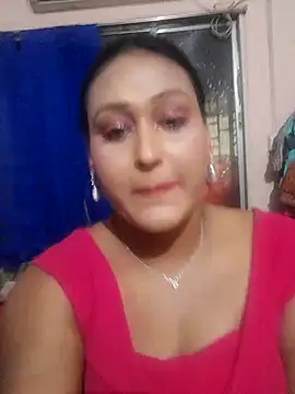 hotlovr online show from February 26, 2025, 1:19 pm