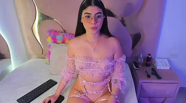 Julietahtx online show from February 21, 2025, 9:22 pm