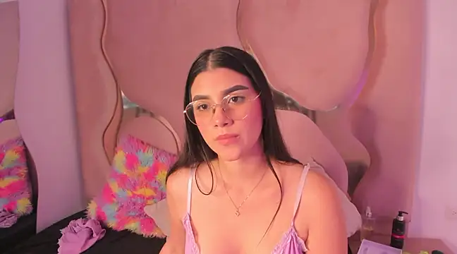 Julietahtx online show from February 28, 2025, 12:10 am
