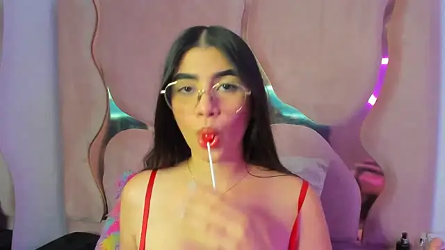 Julietahtx online show from March 16, 2025, 3:04 am
