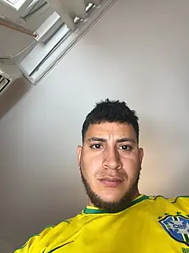 Leandro5523Z online show from April 22, 2026, 9:44 am