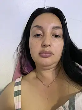 Snapshot of tu-bebitaa chatting on February 19, 2025, 2:33 am tu-bebitaa online show from February 19, 2025, 2:33 am