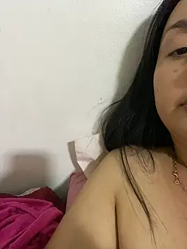 Snapshot of tu-bebitaa chatting on February 21, 2025, 7:12 am tu-bebitaa online show from February 21, 2025, 7:12 am