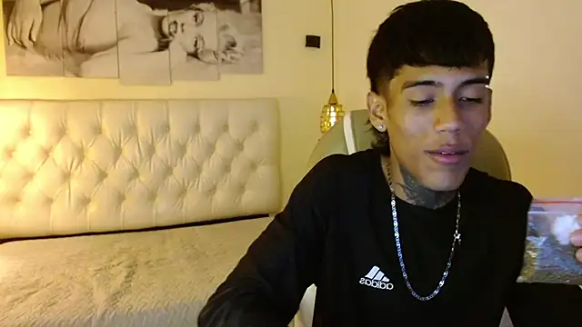 RyanKing19 online show from February 19, 2025, 1:06 pm