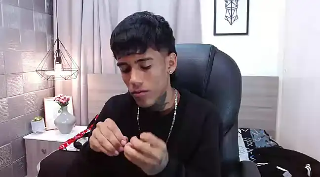 RyanKing19 online show from March 10, 2025, 12:37 pm
