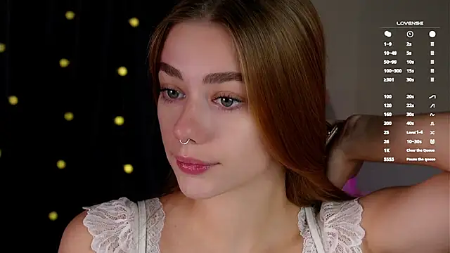 EmilaMills online show from October 19, 2025, 12:55 am