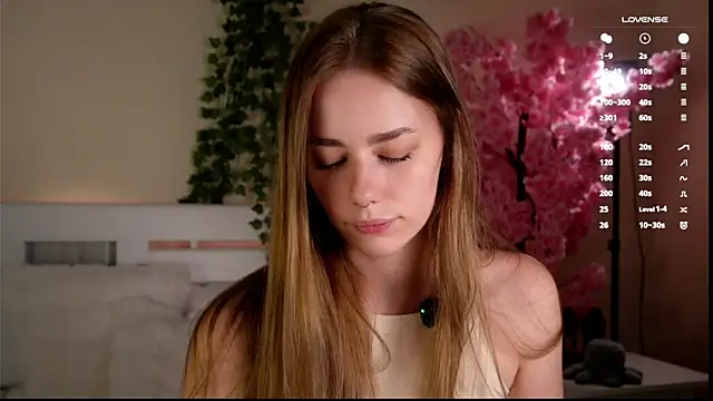 EmilaMills online show from May 23, 2026, 9:13 am