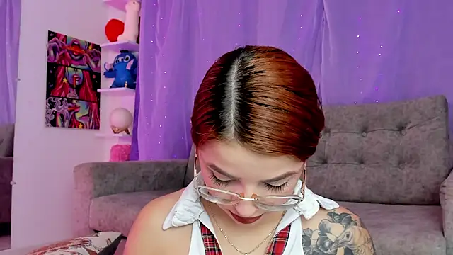 MelaniJhonson online show from April 24, 2026, 2:58 am