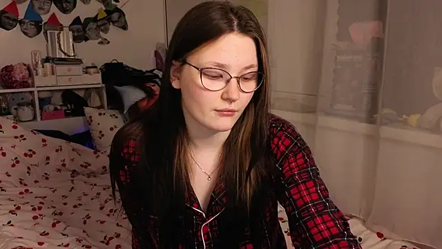 milliedoll online show from February 22, 2026, 2:59 pm