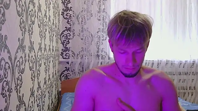 Snapshot of frama666 chatting on October 6, 2025, 7:06 am frama666 online show from October 6, 2025, 7:06 am