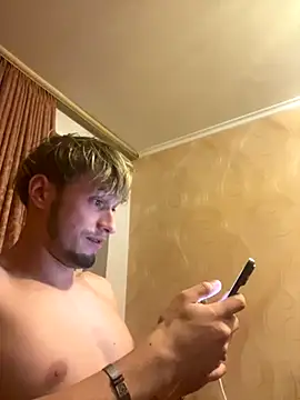 Snapshot of frama666 chatting on October 11, 2025, 7:12 pm frama666 online show from October 11, 2025, 7:12 pm