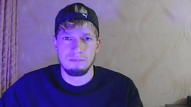 Snapshot of frama666 chatting on October 19, 2025, 9:26 pm frama666 online show from October 19, 2025, 9:26 pm