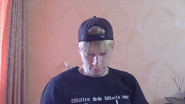 frama666 online show from May 5, 2026, 8:22 am