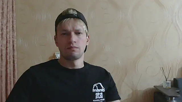 frama666 online show from May 5, 2026, 8:28 pm
