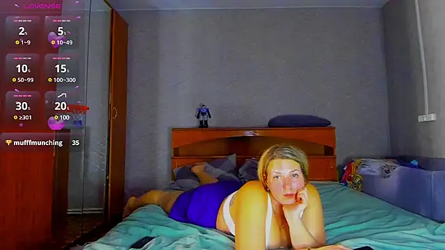 LadyLucky  online show from March 14, 2025, 6:53 am