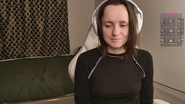 Luna Loveee online show from November 16, 2025, 3:12 am