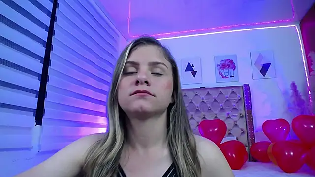 ValeAmayaa online show from February 20, 2025, 11:32 pm
