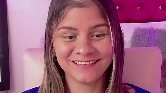 ValeAmayaa online show from March 11, 2025, 10:42 pm