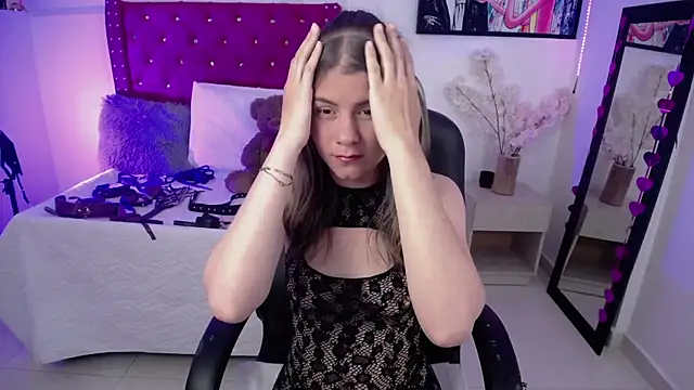 ValeAmayaa online show from March 21, 2025, 7:13 pm