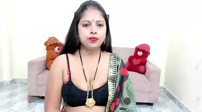 leahgotiii online show from March 12, 2025, 3:46 am