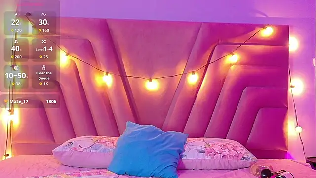 innocenthazel online show from October 31, 2025, 2:56 am